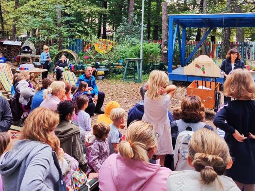 Razposajena doži(vljajska)...